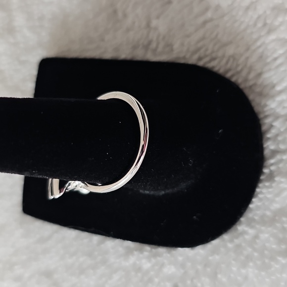 NWT Nordstrom Rack Art Deco Crystal Cocktail Ring Clear Rhodium Size 7 & 8 - Picture 6 of 9